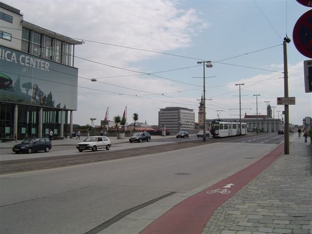 nibelungenbrckeinlinz.jpg